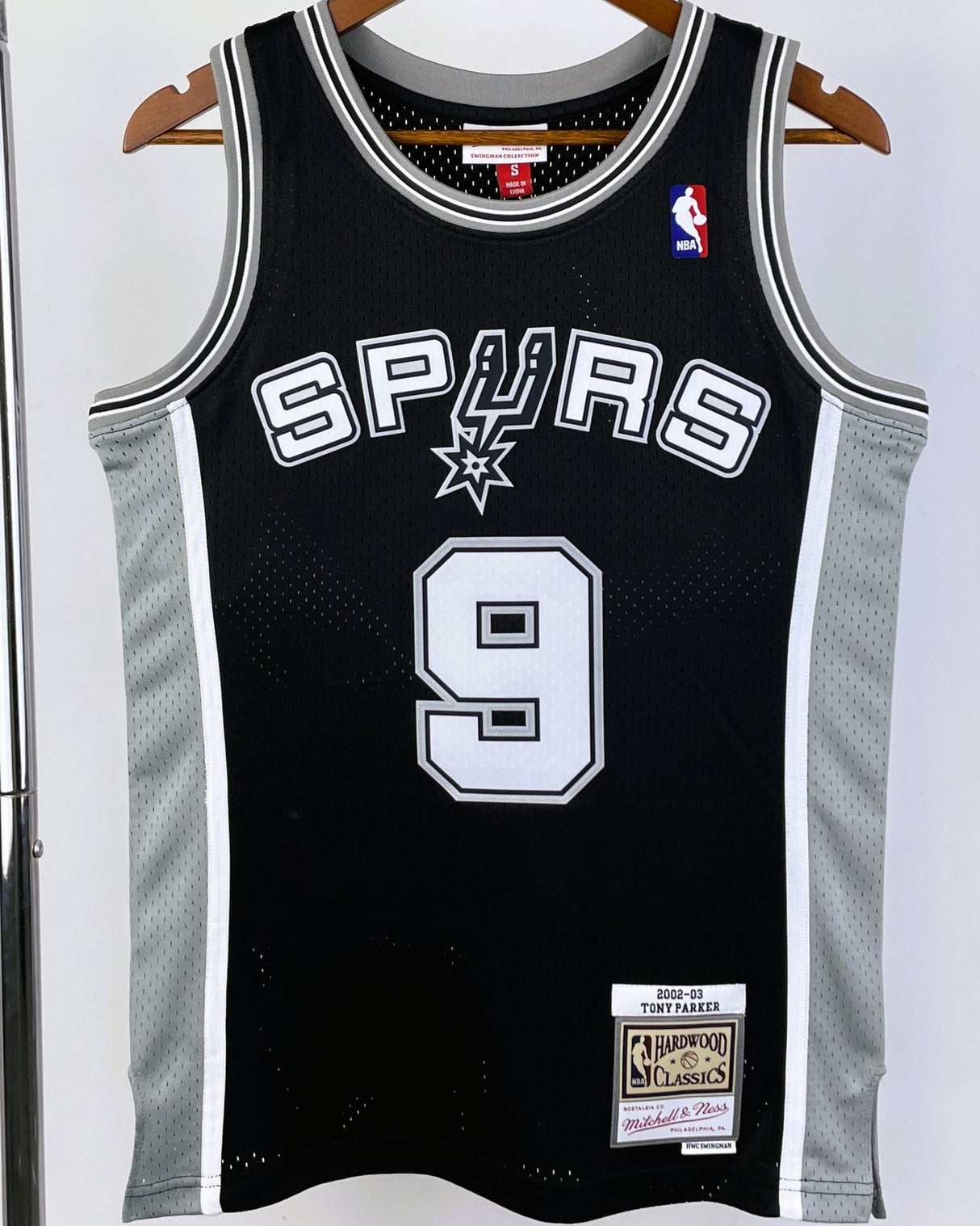 PARKER TONY (SAS)