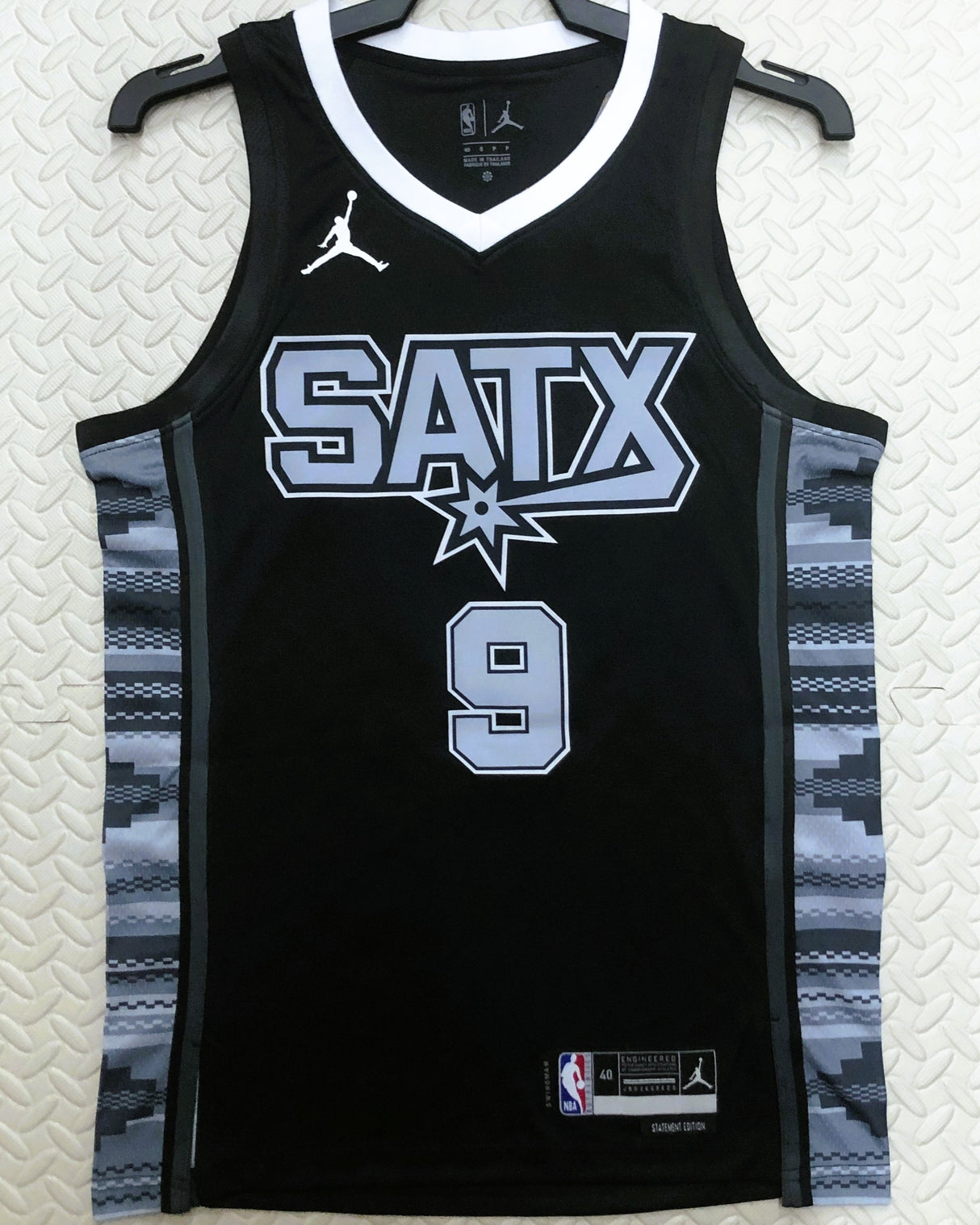 PARKER TONY (SAS)