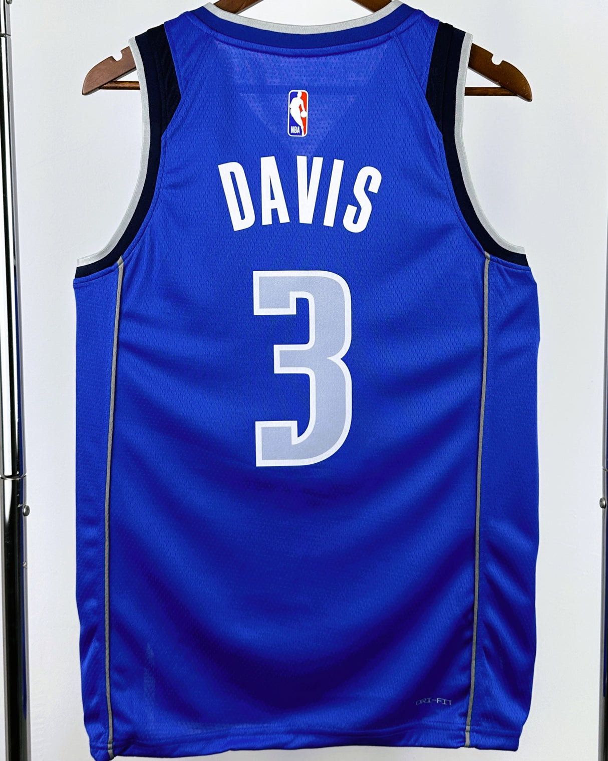 DAVIS ANTHONY (DAL)