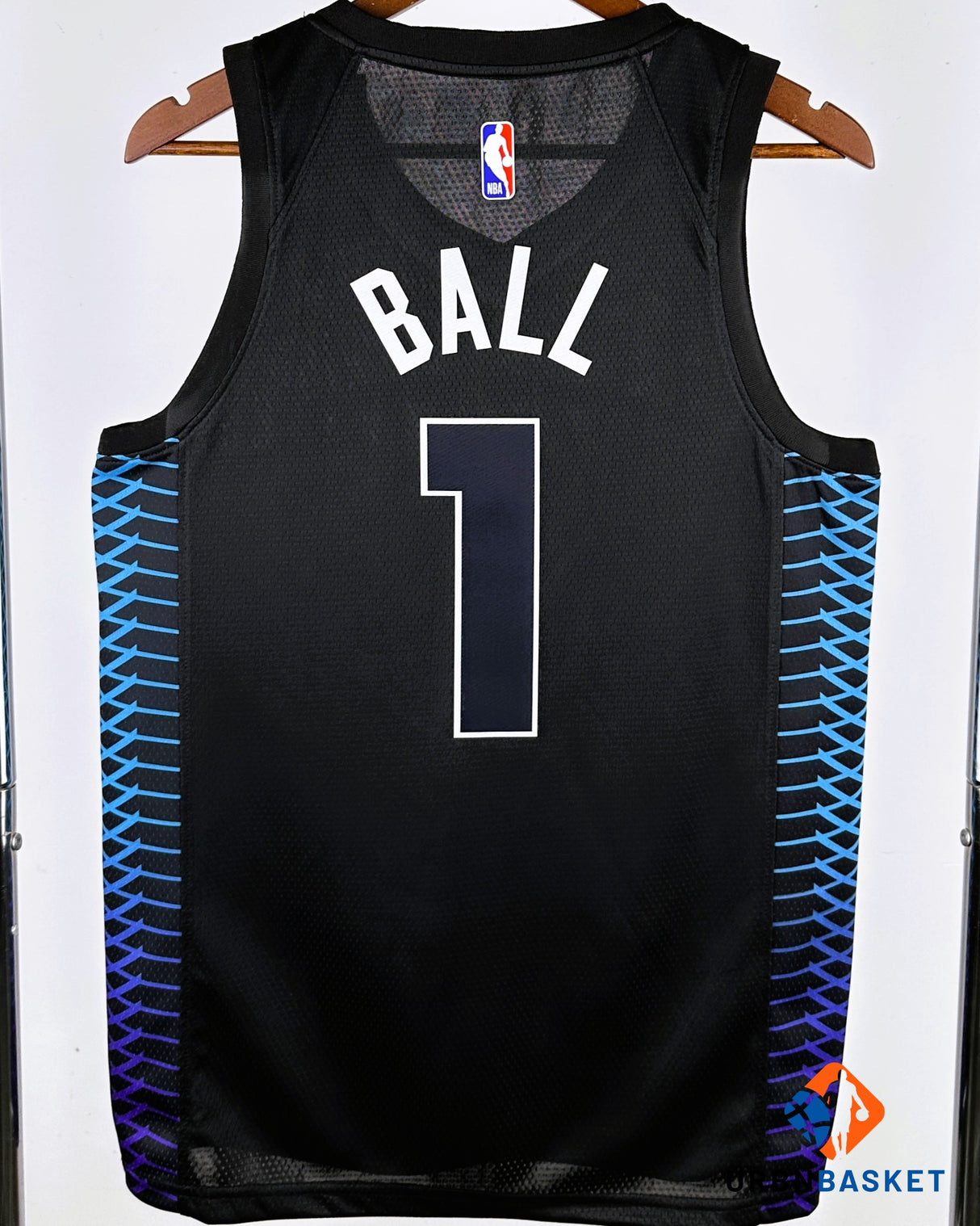 BALL LAMELO (CHA)