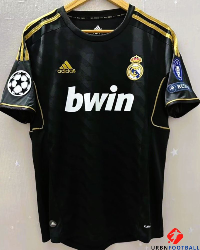 OZIL MESUT 2011-12 (Real M)
