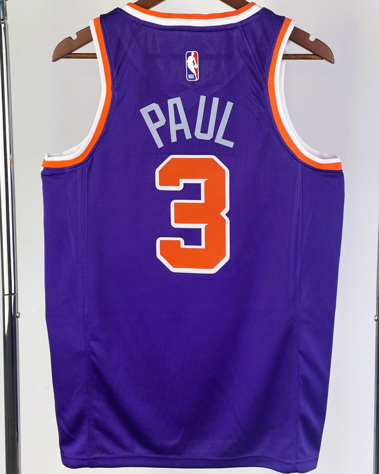 PAUL CHRIS (PHO)