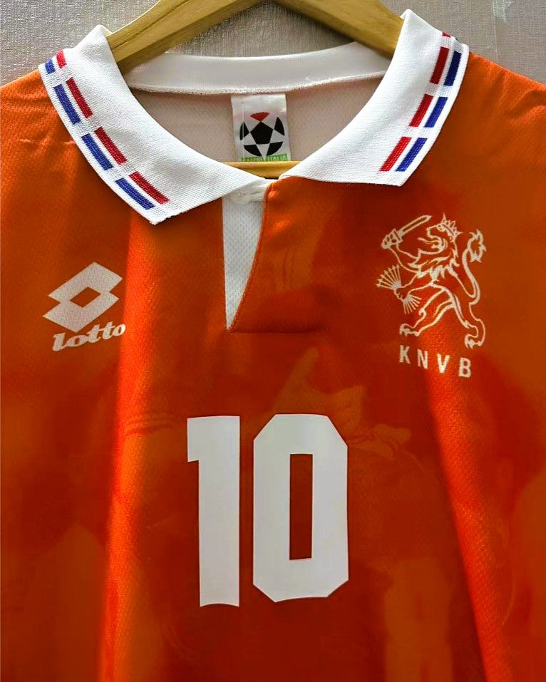 BERGKAMP DENNIS 1996-97 (Hol)