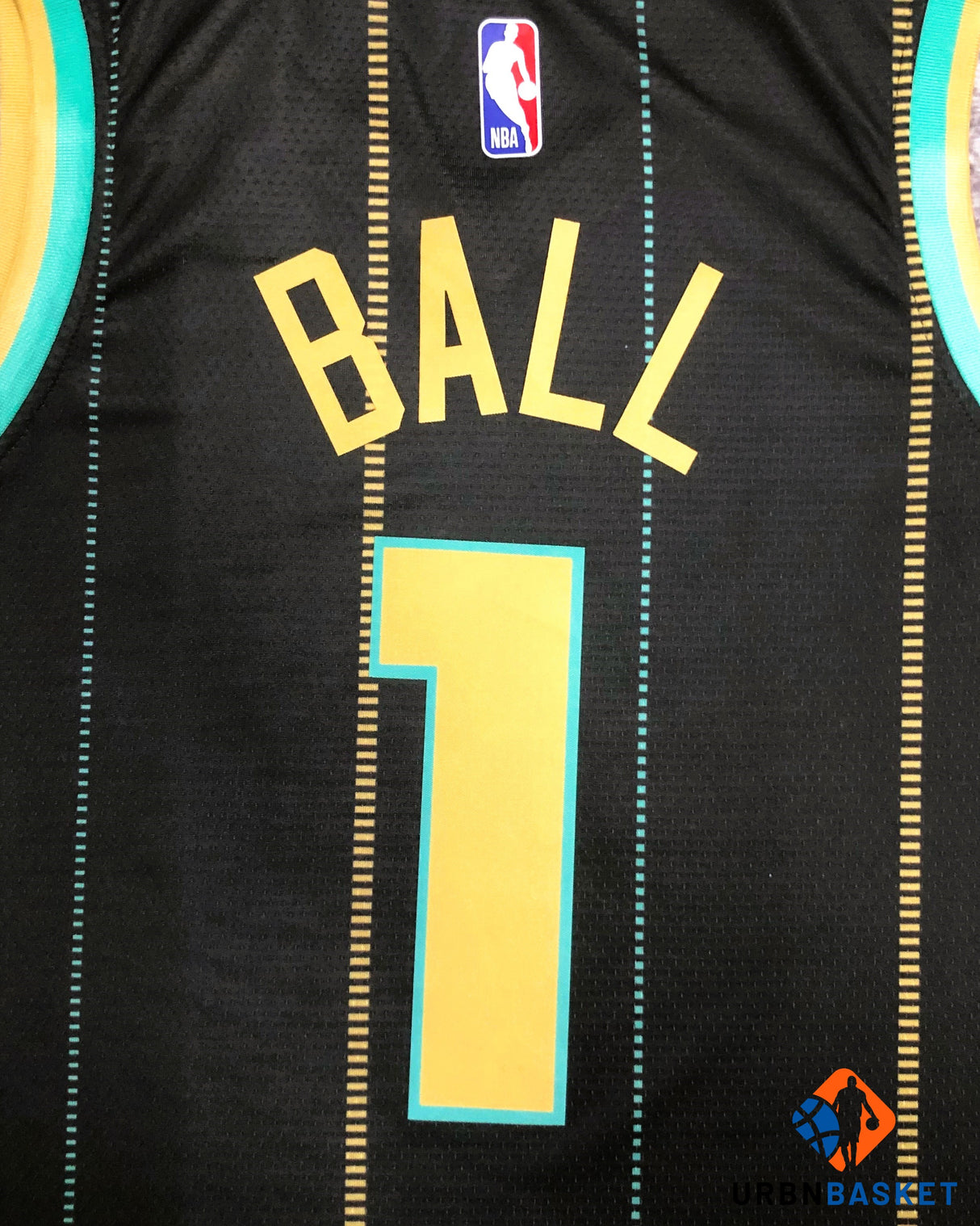 BALL LAMELO (CHA)