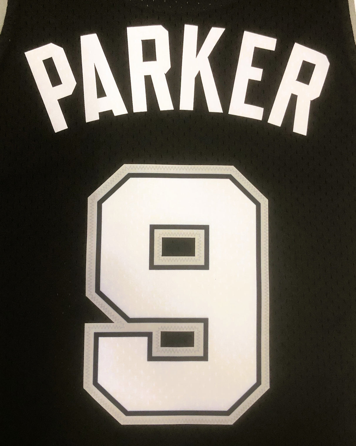 PARKER TONY (SAS)