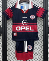 BAYERN MUNCHEN kid kit