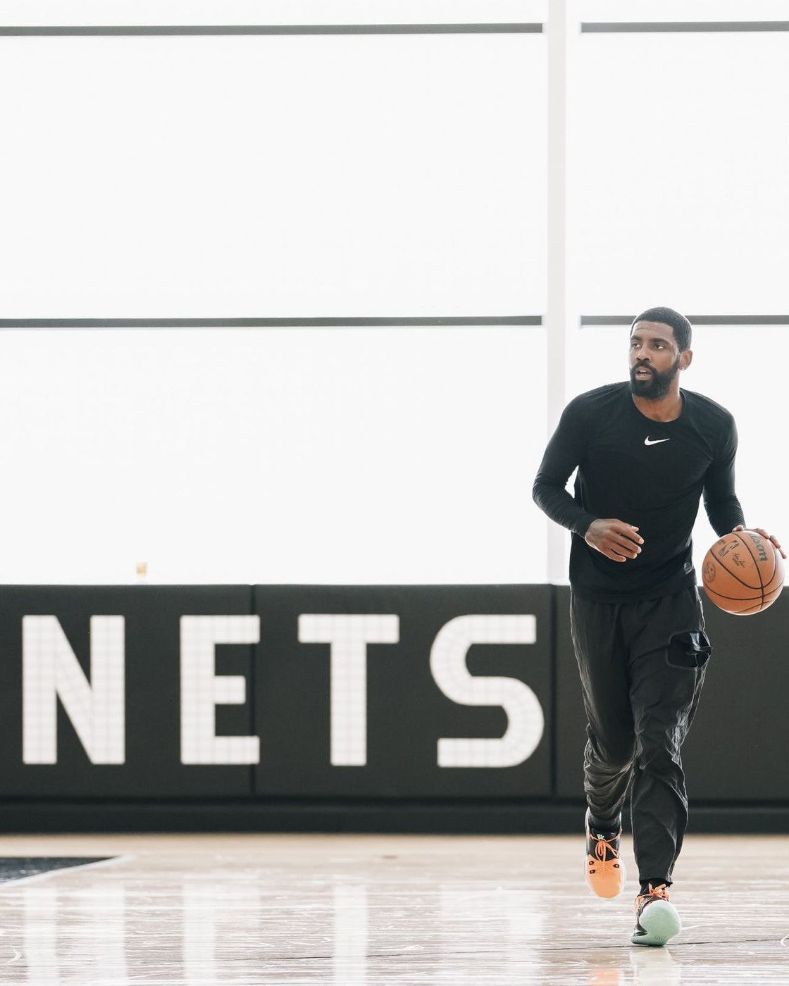 IRVING KYRIE (BRO)